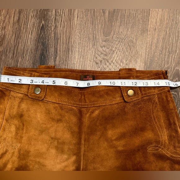 Vintage 1970s early 1980s Darnier bell bottom leather pants - Picture 16 of 17